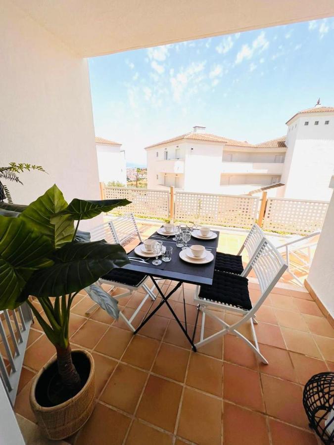 Small Oasis Manilva Exterior foto